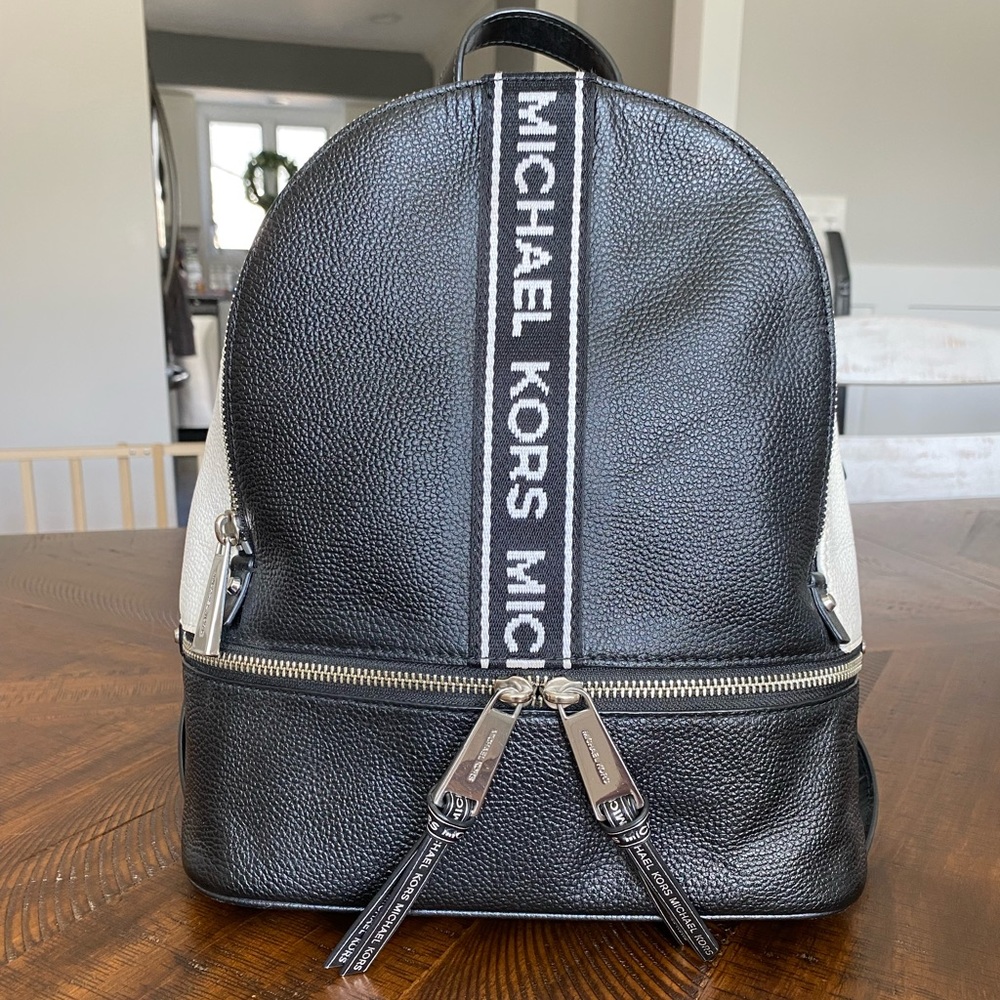 Michael Kors Medium Rhea Backpack